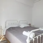 Andronikos Lägenhet *